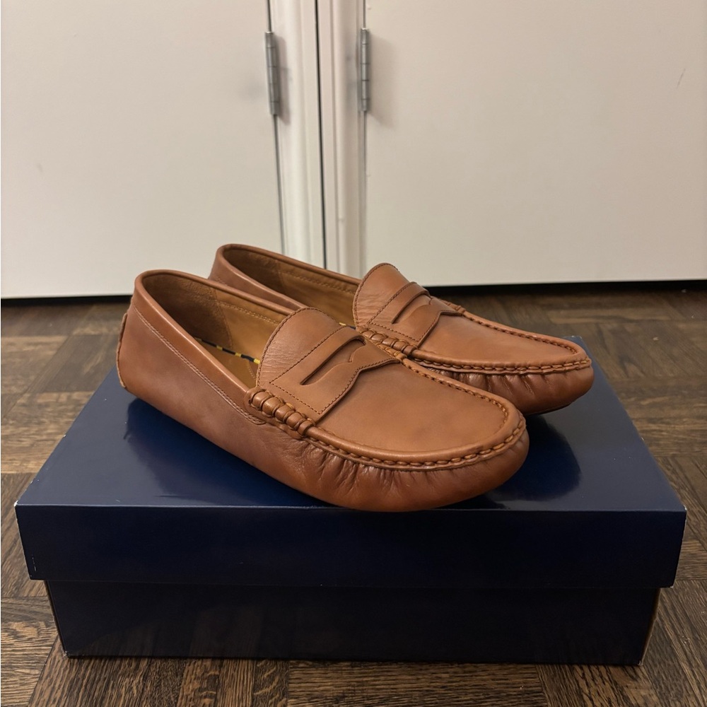 New in box- never worn! Men’s Polo brown leather anders penny loafers
